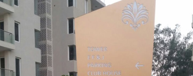 Pylon Signage Manufacturer by Xenon Signages