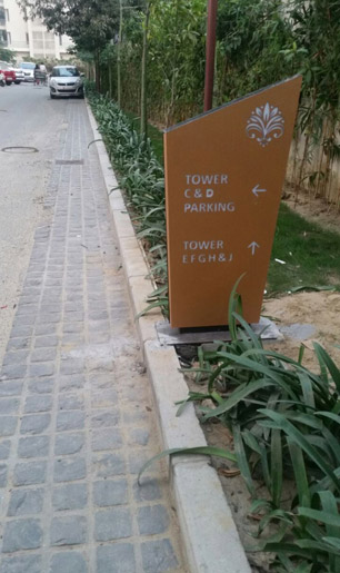 Totem Signage Manufacturers by xenon signages