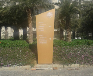 Totem poles Manufacturer by Xenon Signages